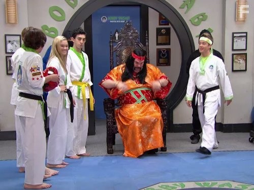 Leo Howard in В ударе! (2011)