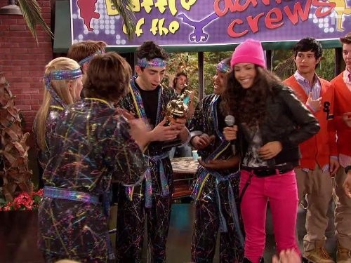 Leo Howard in В ударе! (2011)