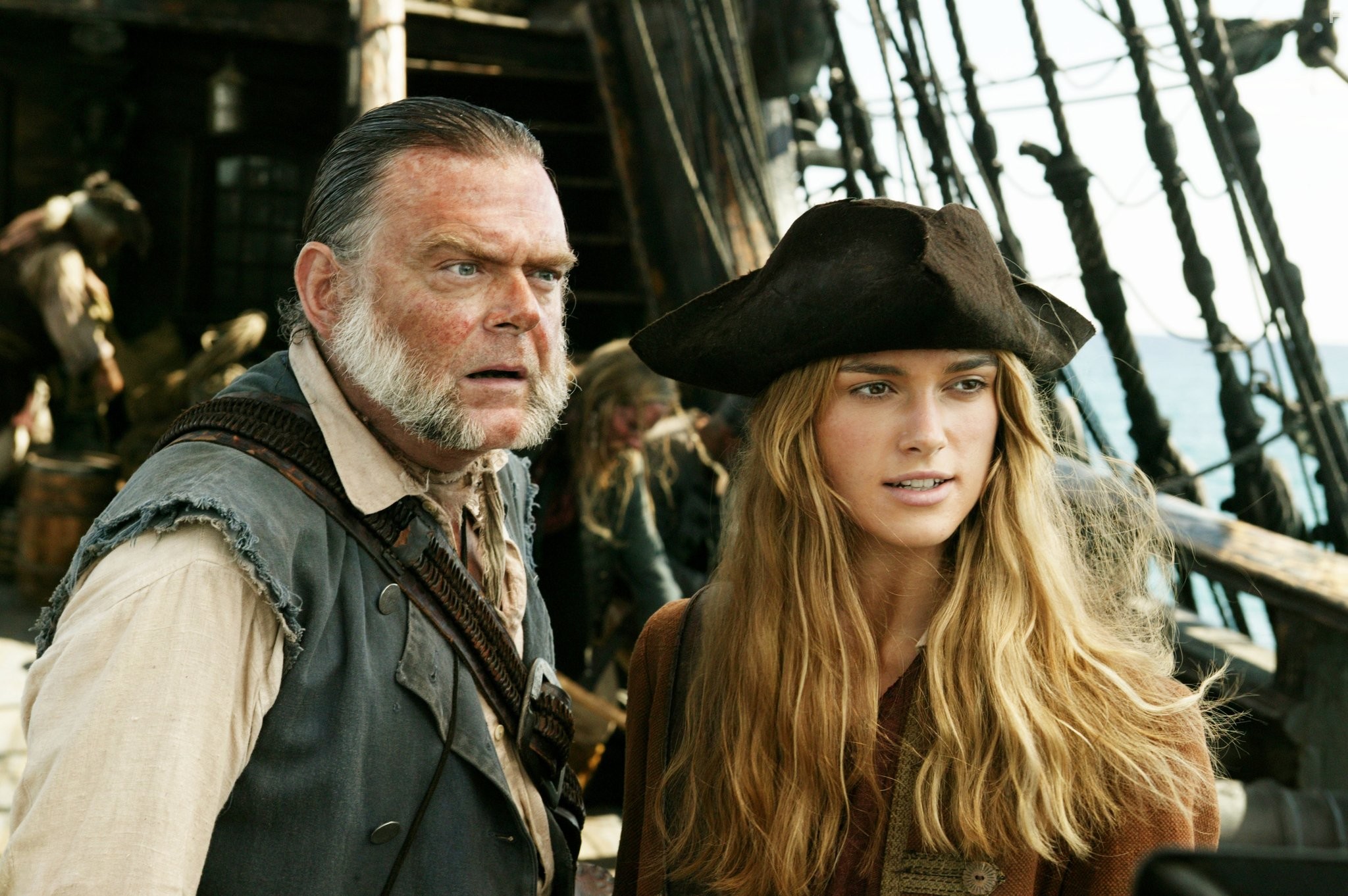Keira Knightley and Kevin McNally in Пираты Карибского моря: Сундук мертвеца (2006)
