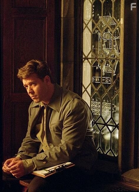 Russell Crowe in Игры разума (2001)