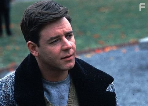 Russell Crowe in Игры разума (2001)