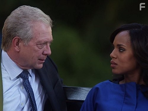 Jeff Perry and Kerry Washington in Скандал (2012)