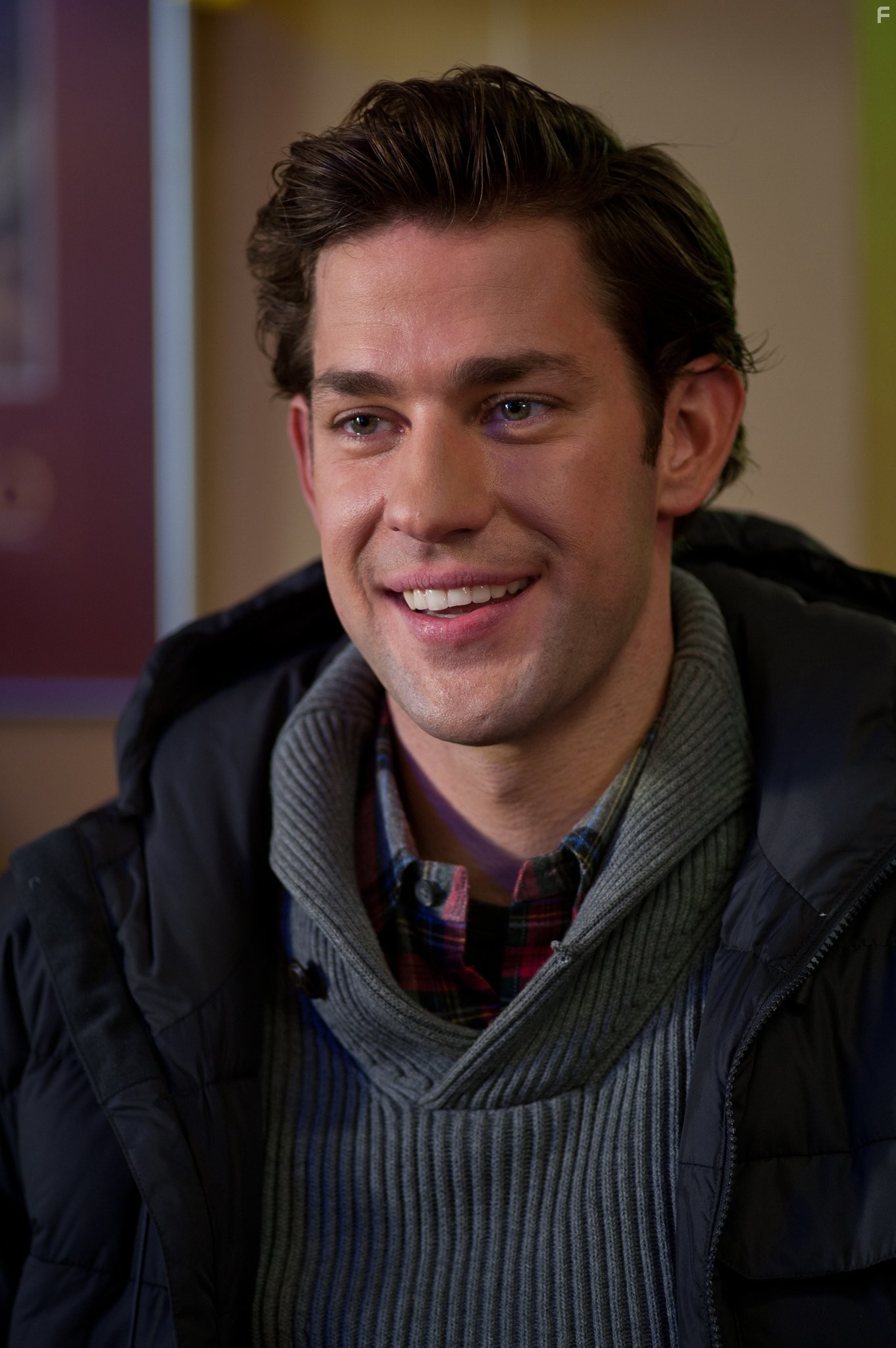 John Krasinski in Все любят китов (2012)
