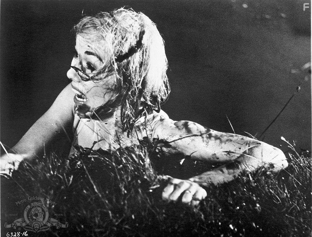 Luana Anders in Безумие 13 (1963)