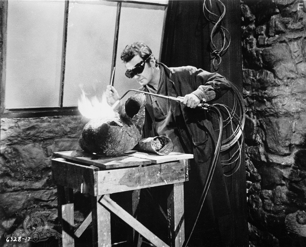 Безумие 13 (1963)