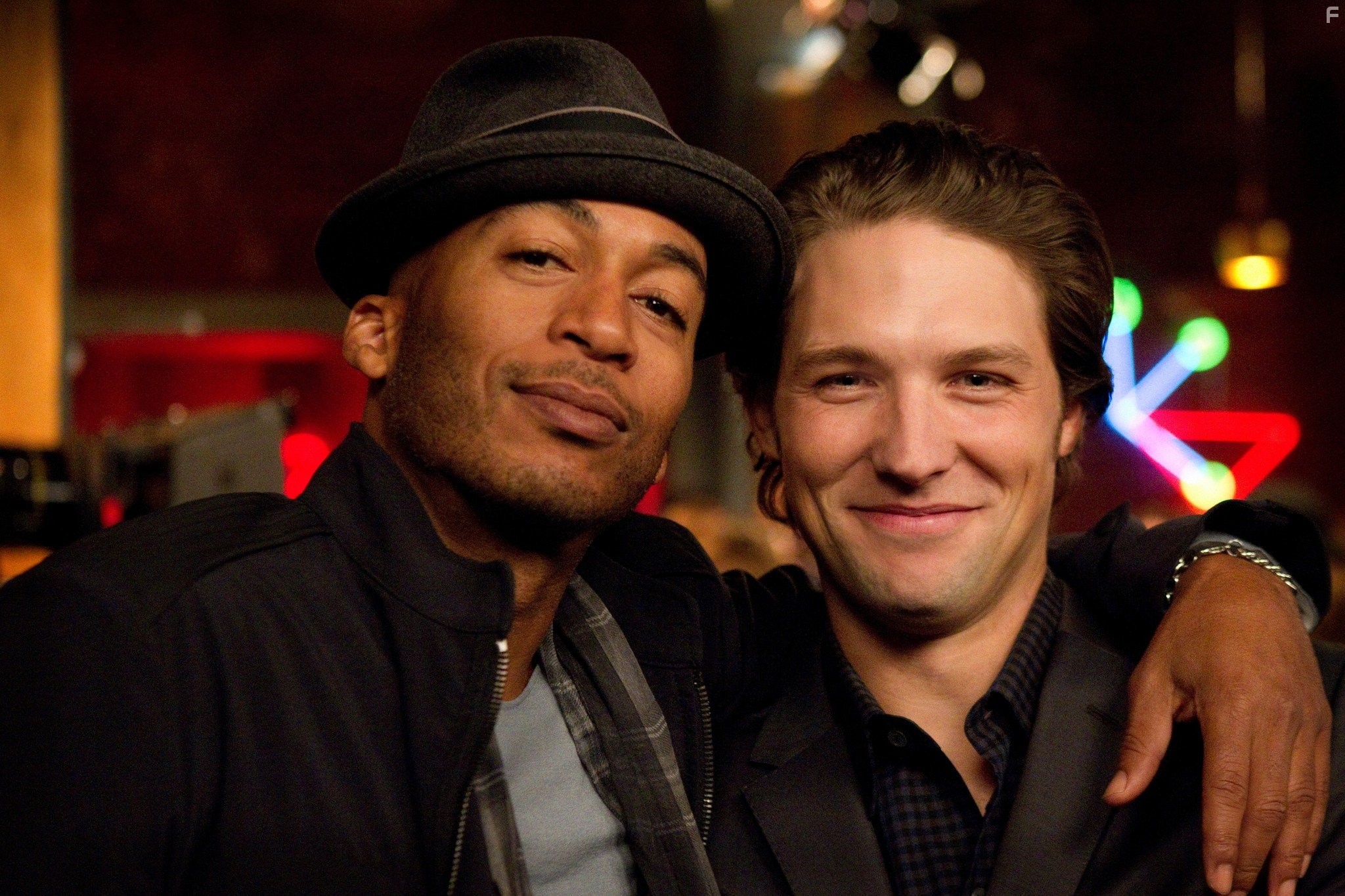 James Lesure and Michael Cassidy in Мужчины в деле (2012)