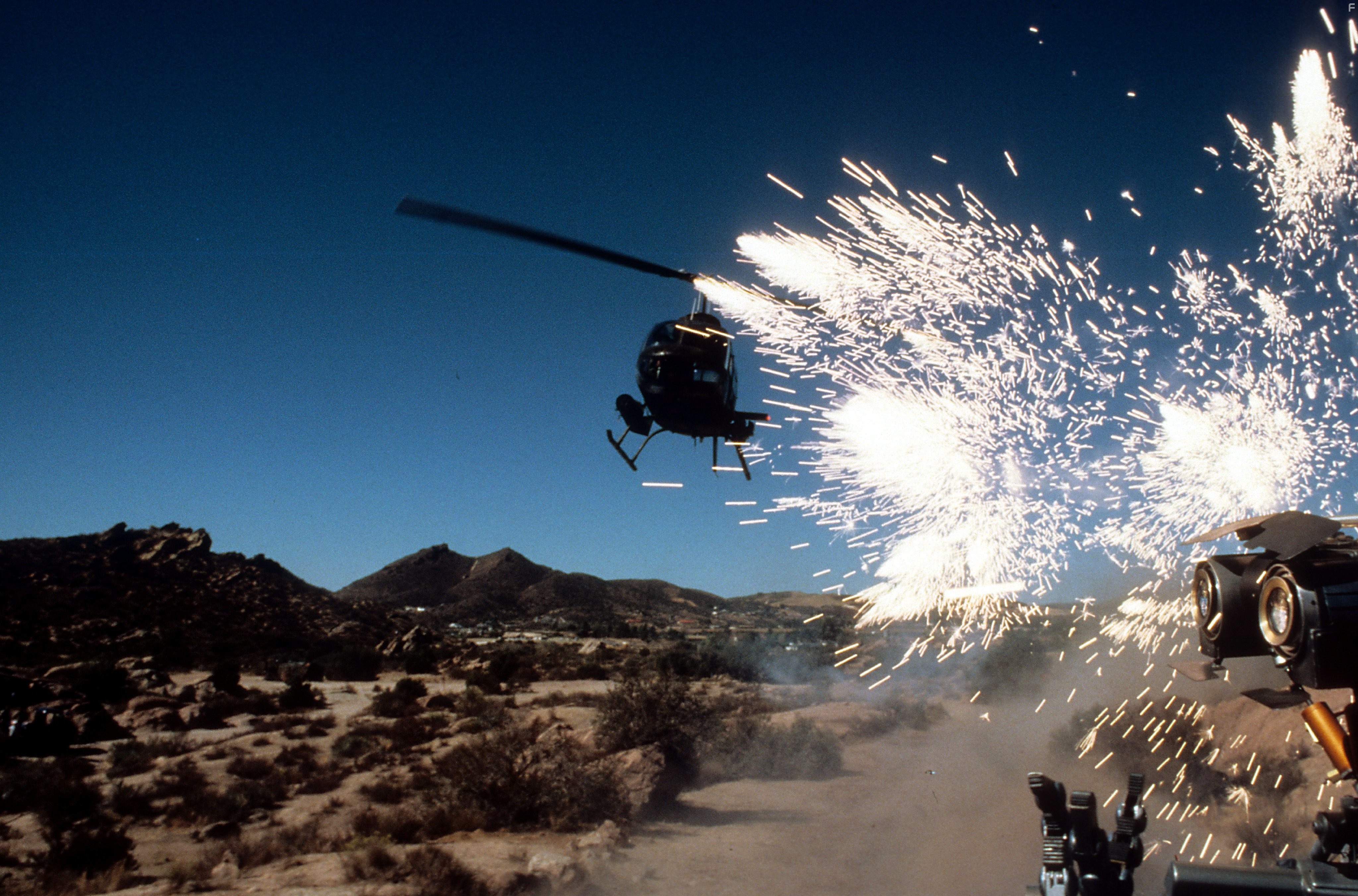 Короткое замыкание (1986)