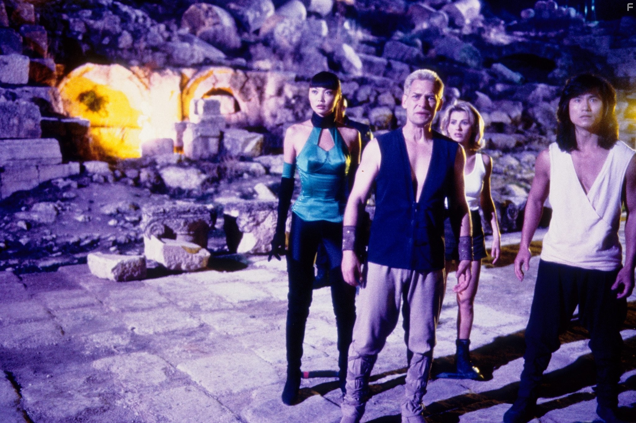 James Remar, Sandra Hess, Irina Pantaeva, and Robin Shou in Смертельная битва 2: Истребление (1997)