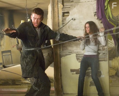 Hayden Christensen and Rachel Bilson in Телепорт (2008)