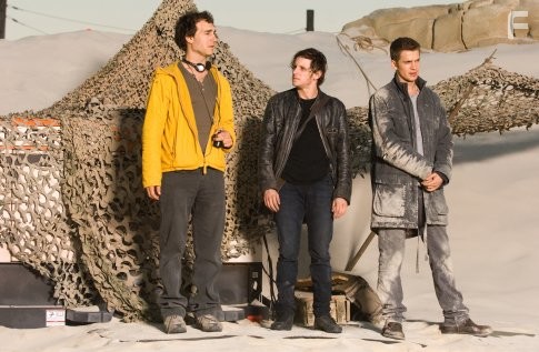 Jamie Bell, Hayden Christensen, and Doug Liman in Телепорт (2008)