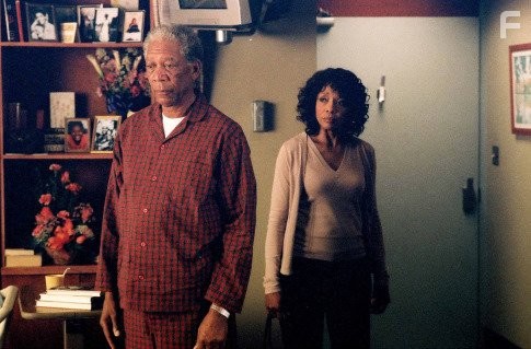 Morgan Freeman and Beverly Todd in Пока не сыграл в ящик (2007)