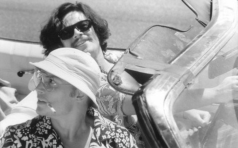 Johnny Depp and Benicio Del Toro in Cтрах и ненависть в Лас-Вегасе (1998)