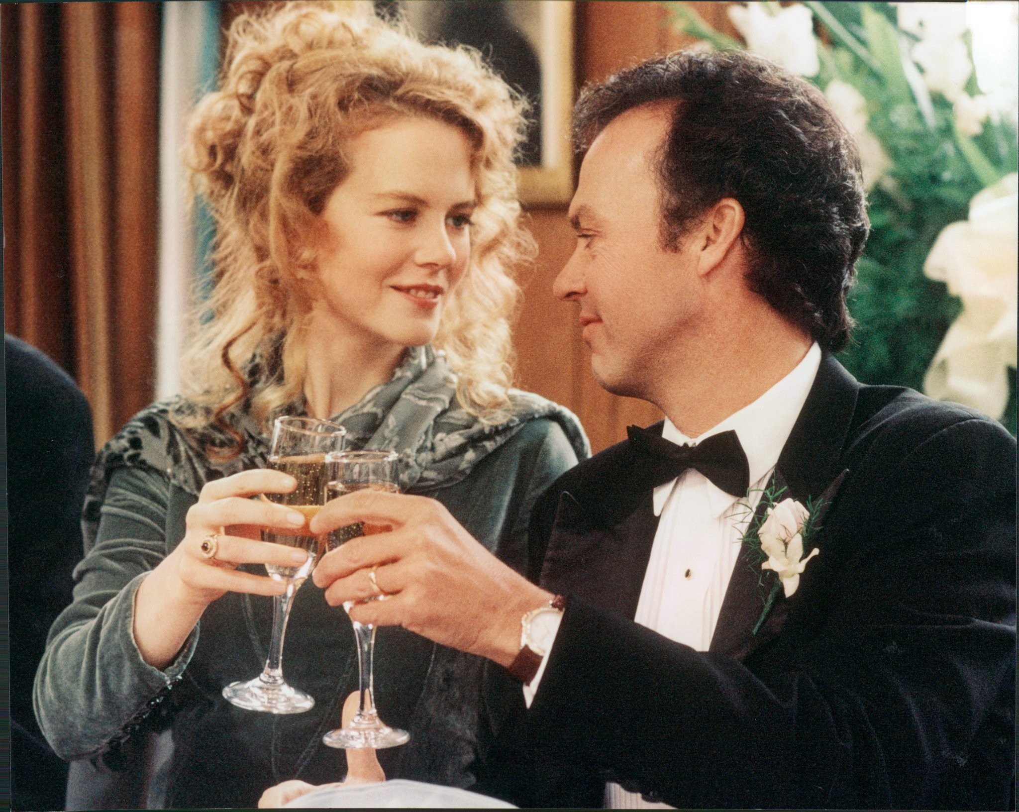 Nicole Kidman and Michael Keaton in Моя жизнь (1993)