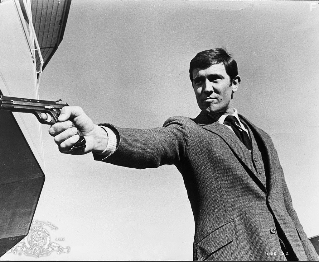 George Lazenby in На секретной службе Ее Величества (1969)