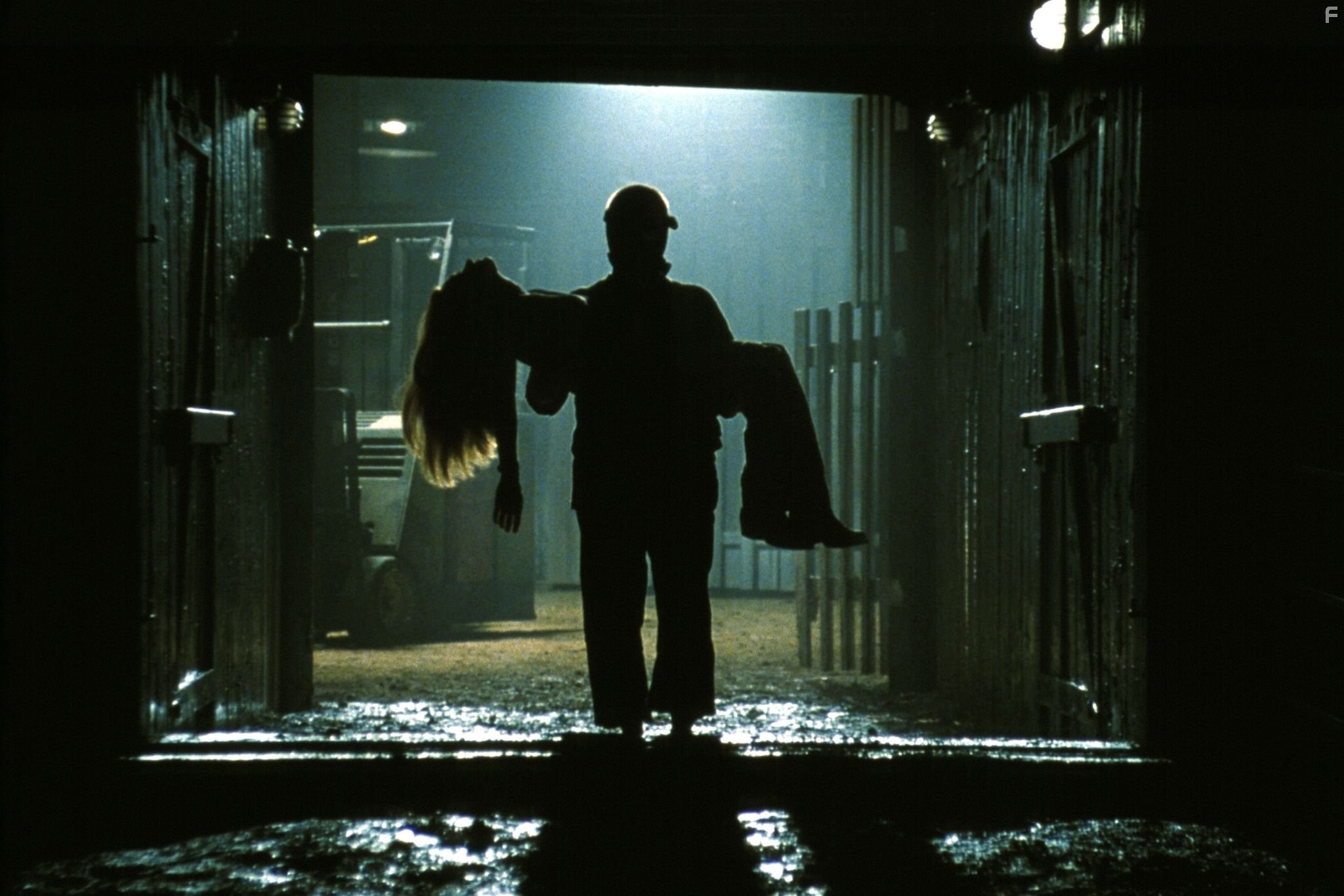 Anthony Hopkins and Julianne Moore in Ганнибал (2001)