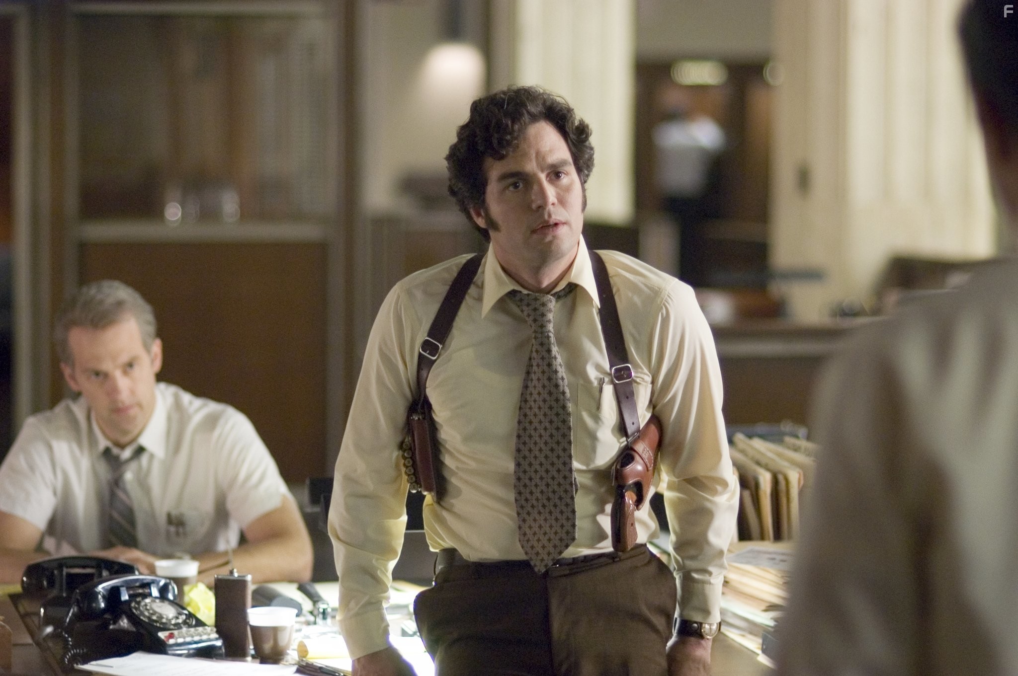 Anthony Edwards and Mark Ruffalo in Зодиак (2007)