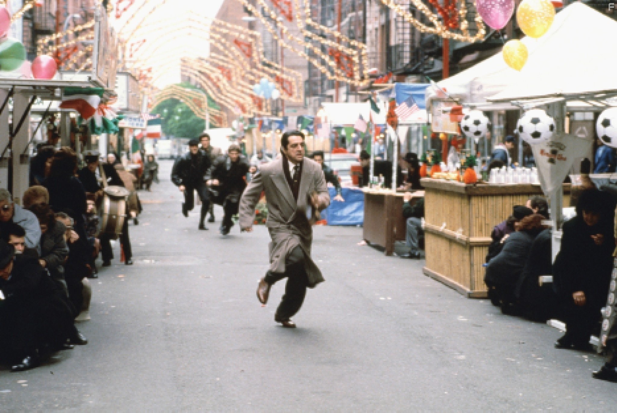 Joe Mantegna in Крёстный отец III (1990)