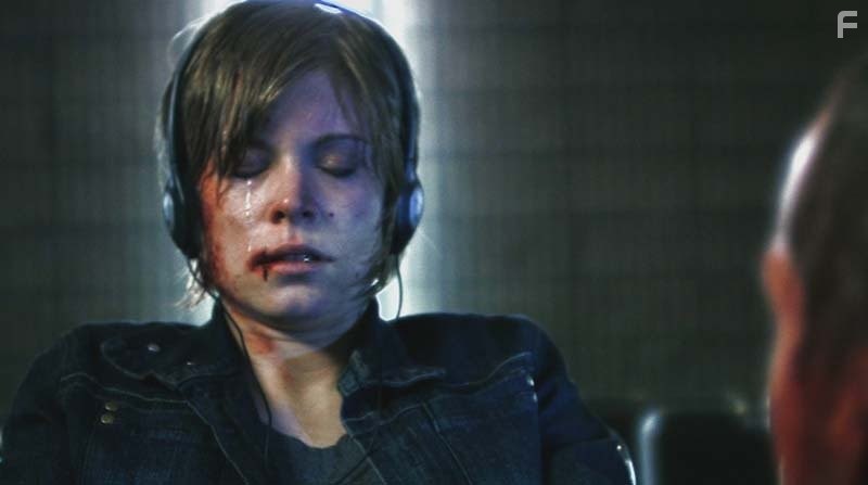 Anessa Ramsey in Сигнал (2007)