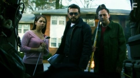 Cheri Christian, Scott Poythress, and AJ Bowen in Сигнал (2007)