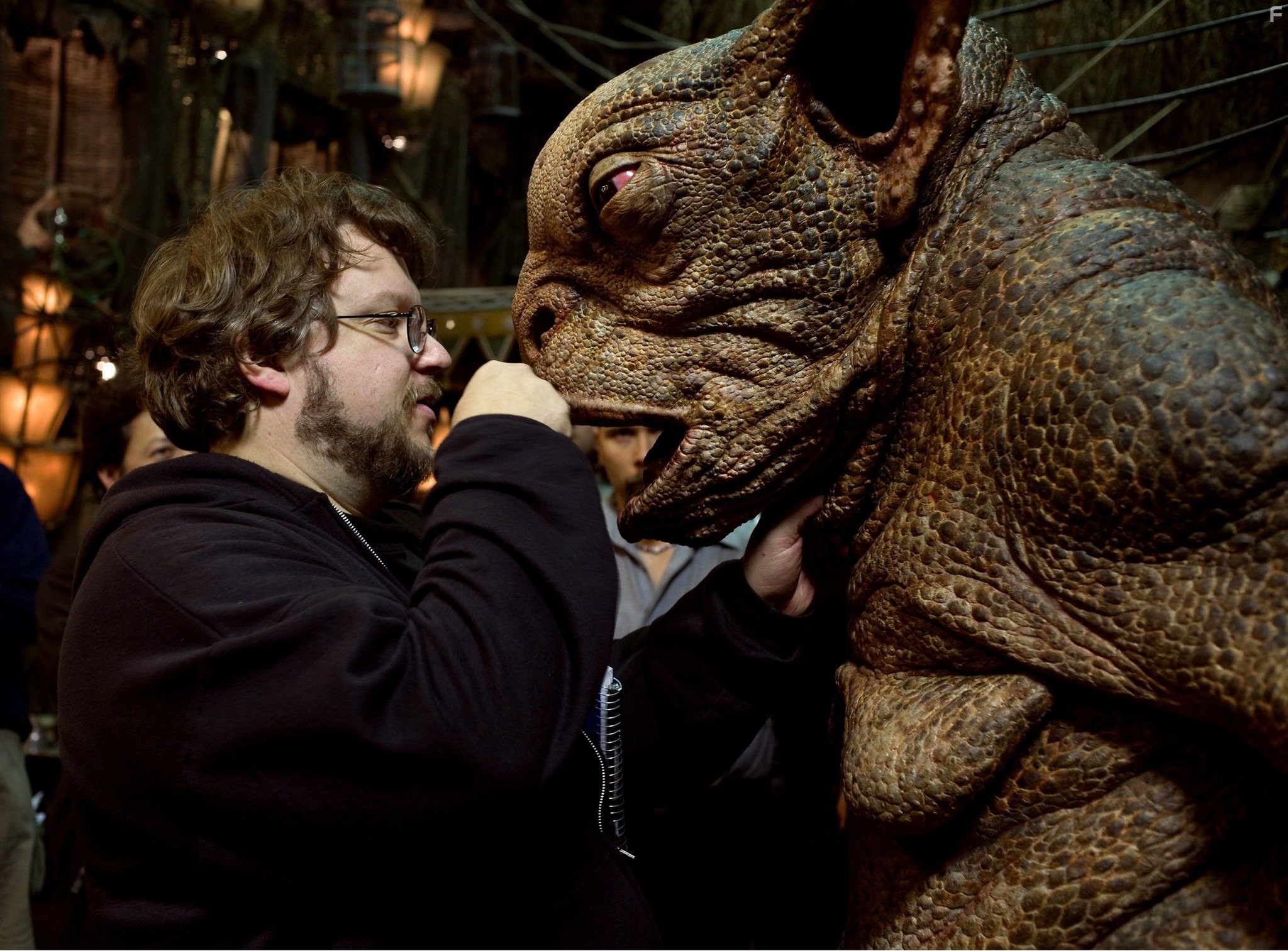 Guillermo del Toro in Хеллбой II: Золотая армия (2008)