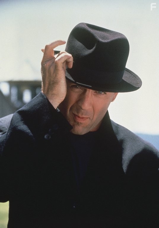 Bruce Willis in Гудзонский ястреб (1991)