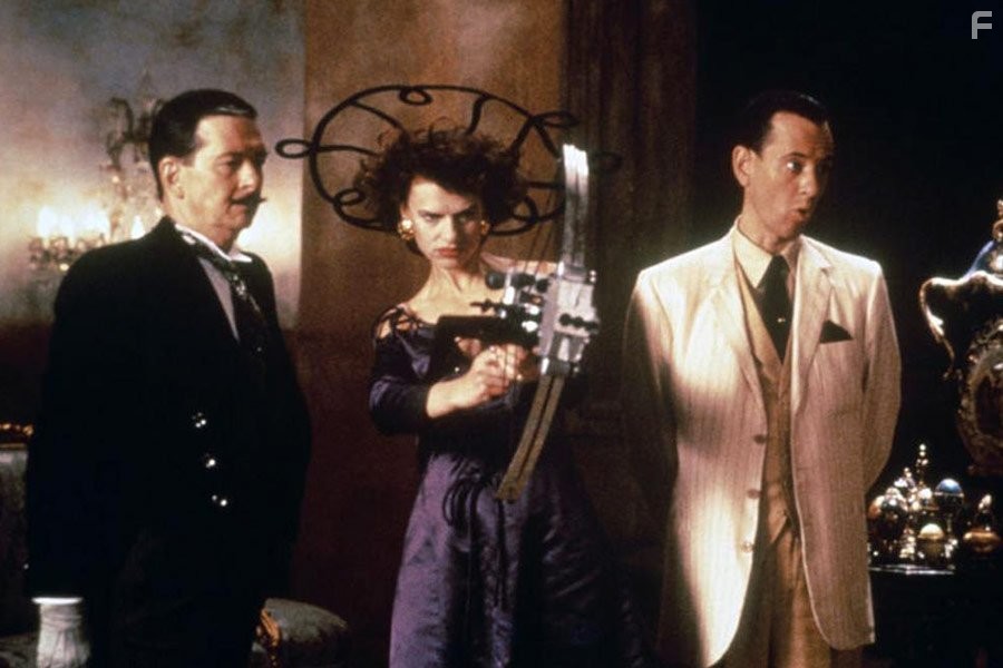 Sandra Bernhard, Richard E. Grant, and Donald Burton in Гудзонский ястреб (1991)