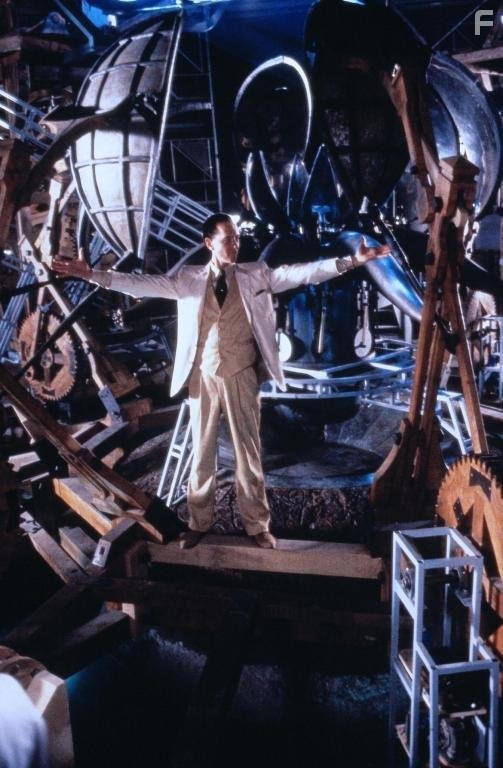 Richard E. Grant in Гудзонский ястреб (1991)