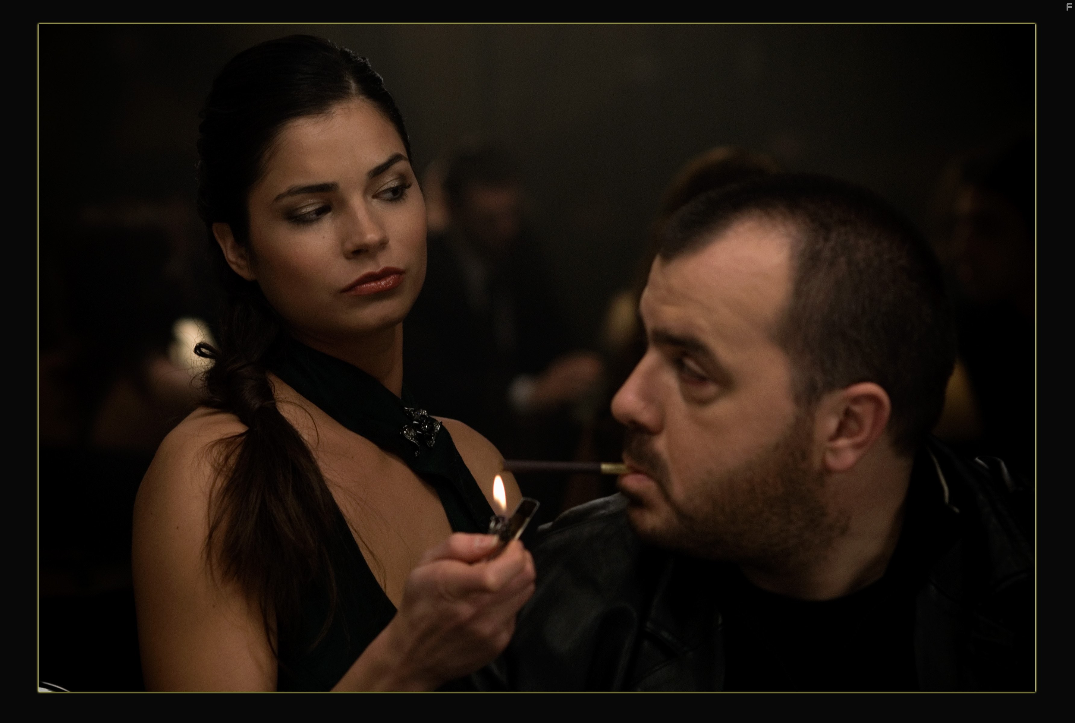 Nikola Kojo and Marija Karan in Четвертый человек (2007)