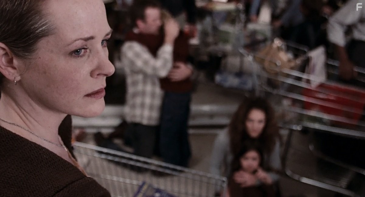 Thomas Jane, Melissa McBride, Nathan Gamble, Dodie Brown, and Taylor E. Brown in Мгла (2007)