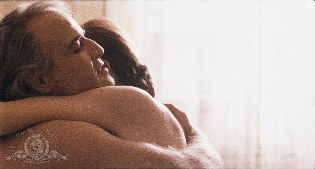 Marlon Brando and Maria Schneider in Последнее танго в Париже (1972)