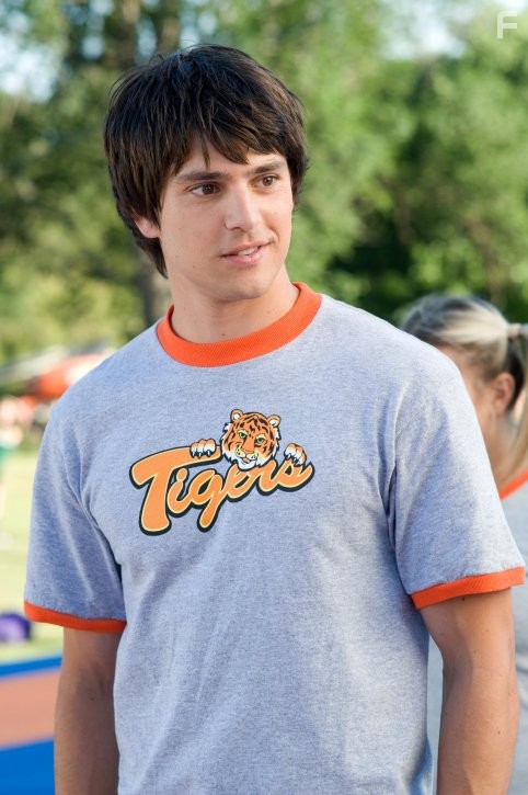 Nicholas D'Agosto in Зажги этим летом! (2009)