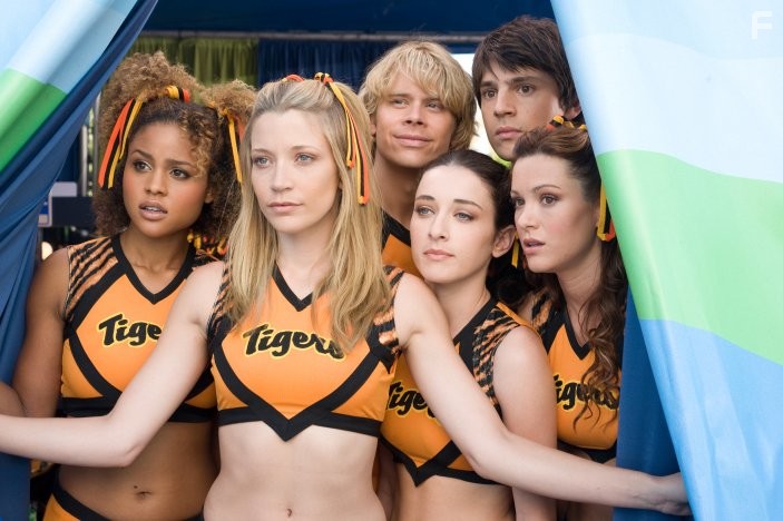 Nicholas D'Agosto, Margo Harshman, Eric Christian Olsen, Hayley Marie Norman, Danneel Ackles, and Sarah Roemer in Зажги этим летом! (2009)