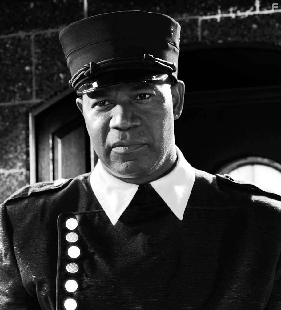 Michael Clarke Duncan in Город грехов (2005)