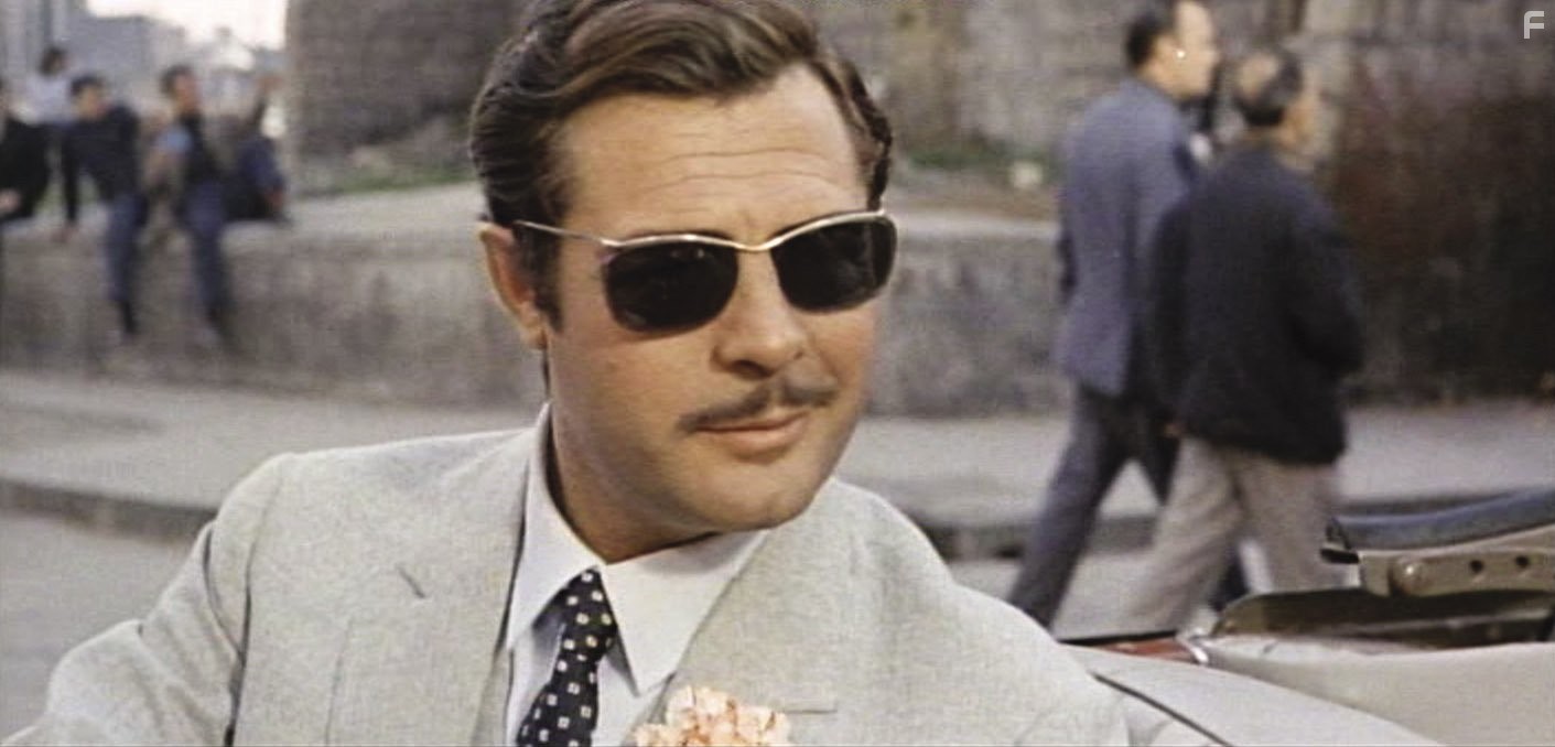 Marcello Mastroianni in Брак по-итальянски (1964)