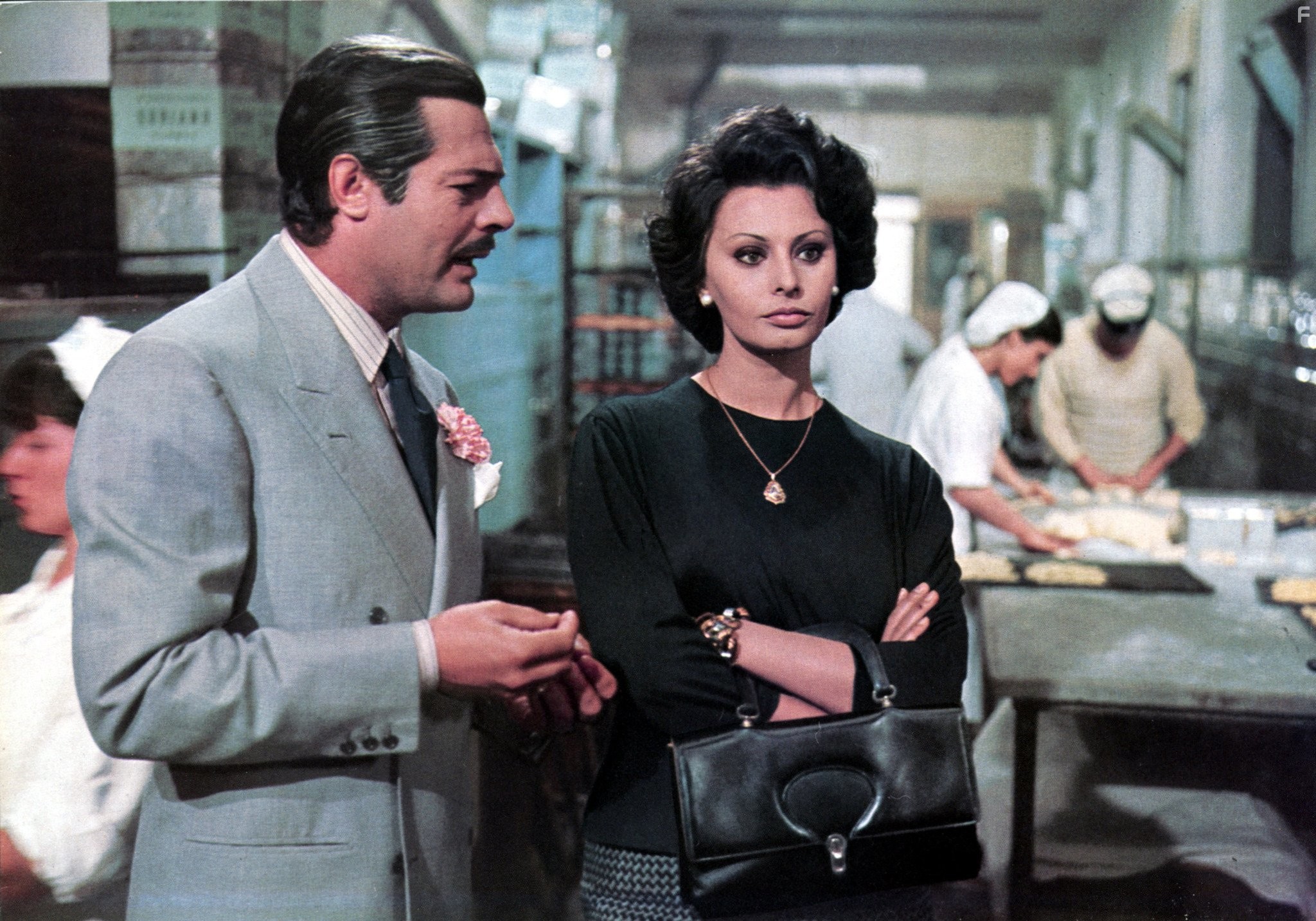 Sophia Loren and Marcello Mastroianni in Брак по-итальянски (1964)