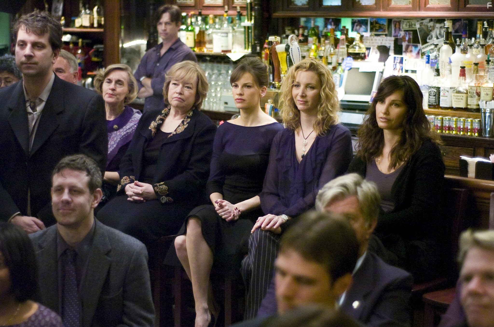 Gina Gershon, Kathy Bates, Lisa Kudrow, and Hilary Swank in P.S. Я люблю тебя (2007)