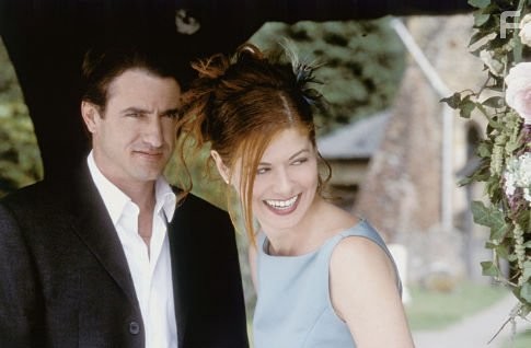 Dermot Mulroney and Debra Messing in Жених напрокат (2005)