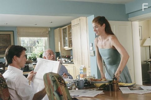 Dermot Mulroney, Debra Messing, and Peter Egan in Жених напрокат (2005)