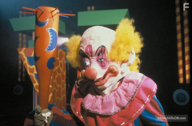 Клоуны-убийцы из космоса (1988)