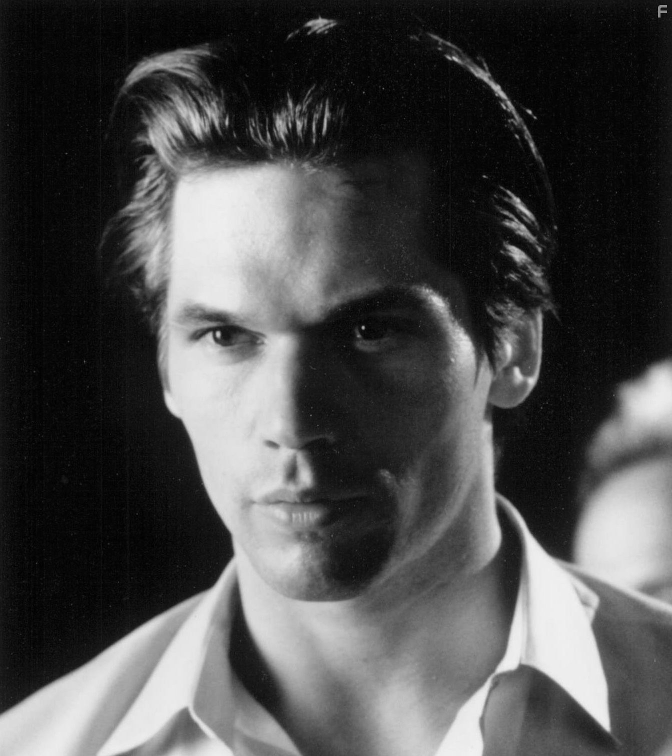 Eric Thal in Кукловоды (1994)