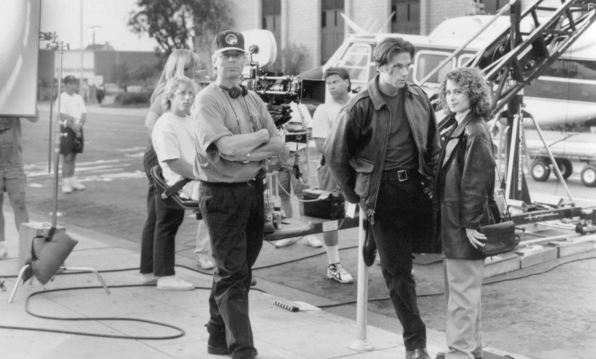 Julie Warner, Stuart Orme, and Eric Thal in Кукловоды (1994)