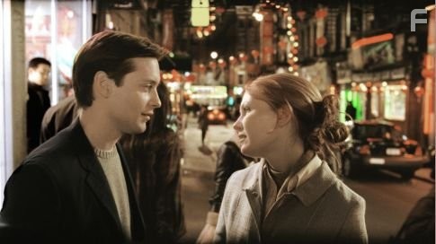 Kirsten Dunst and Tobey Maguire in Человек-пaук 2 (2004)