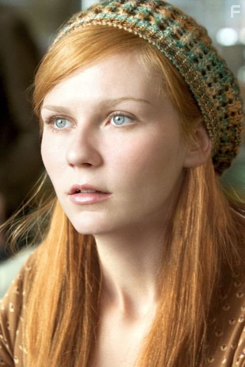 Kirsten Dunst in Человек-пaук 2 (2004)