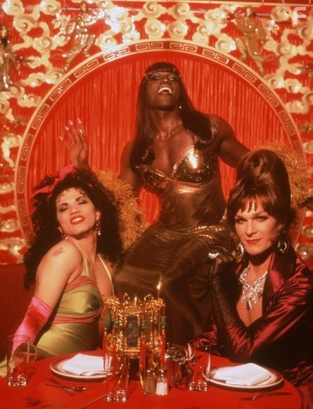 John Leguizamo, Wesley Snipes, and Patrick Swayze in Bонг Фу, с благодарностью за все! Джули Ньюмар (1995)