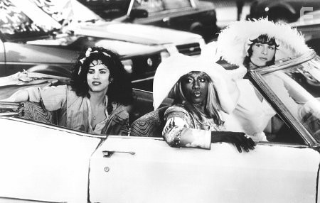 John Leguizamo, Wesley Snipes, and Patrick Swayze in Bонг Фу, с благодарностью за все! Джули Ньюмар (1995)