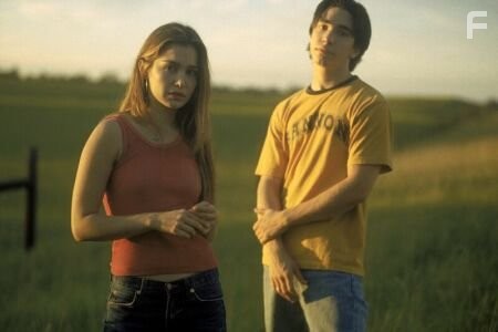 Gina Philips and Justin Long in Джиперс Криперс (2001)