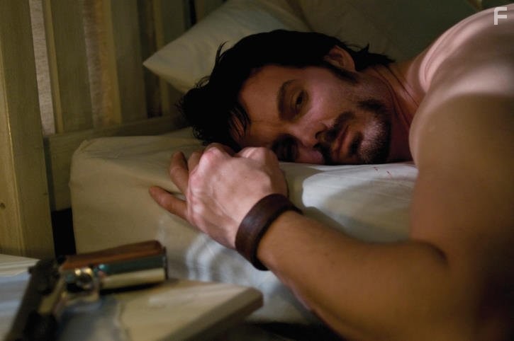 Garret Dillahunt in Последний дом слева (2009)