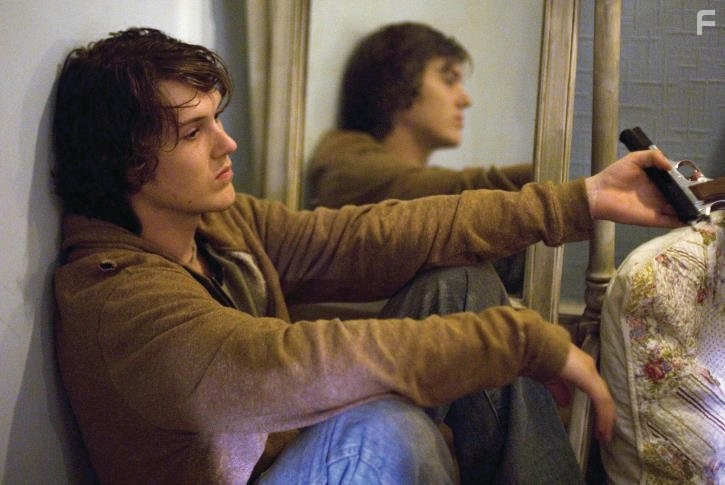 Spencer Treat Clark in Последний дом слева (2009)