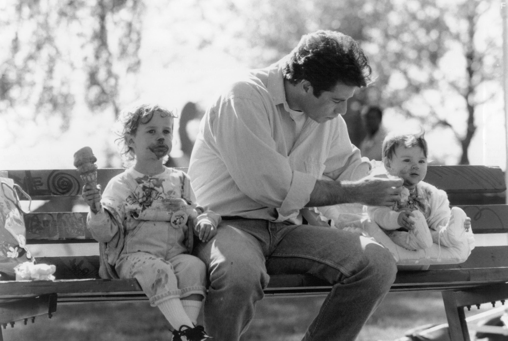 John Travolta in Уж кто бы говорил 2 (1990)