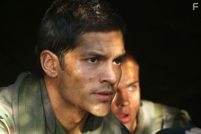 Nicholas Gonzalez in В тылу врага II: Ось зла (2006)